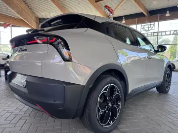 ALFA ROMEO Junior Elettrica 115 kW Wärmepumpe  18-Zoll  10