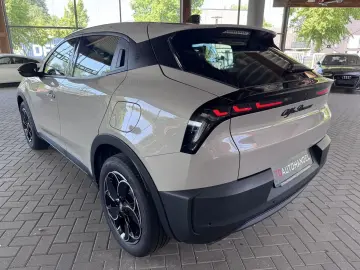 ALFA ROMEO Junior Elettrica 115 kW Wärmepumpe  18-Zoll  10