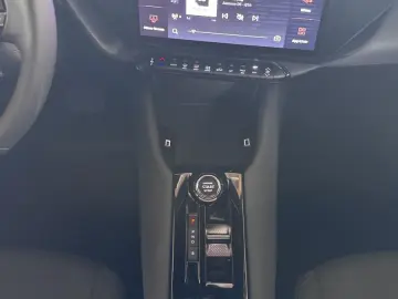 ALFA ROMEO Junior Elettrica 115 kW Wärmepumpe  18-Zoll  10