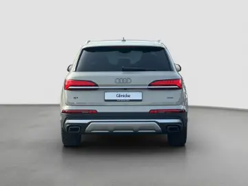AUDI Q7 55 TFSI quattro tiptronic S-Line Matrix Stand