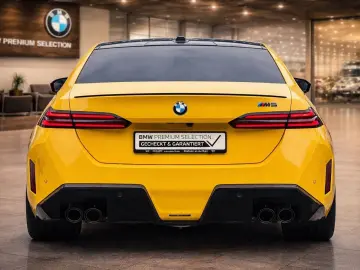 BMW M5 Limousine Individ. PANO B&W CarbonKeram 0 5%