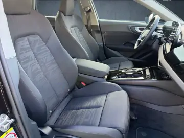 AUDI A5 Limousine TFSI quattro Nav Kam sound 18  Assi