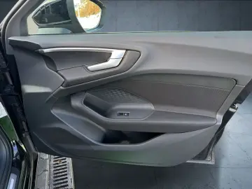 AUDI A5 Limousine TFSI quattro Nav Kam sound 18  Assi