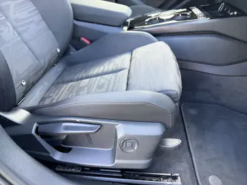 AUDI A5 Limousine TFSI quattro Nav Kam sound 18  Assi