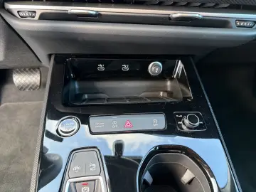 AUDI A5 Limousine TFSI quattro Nav Kam sound 18  Assi