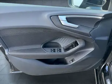 AUDI A5 Limousine TFSI quattro Nav Kam sound 18  Assi
