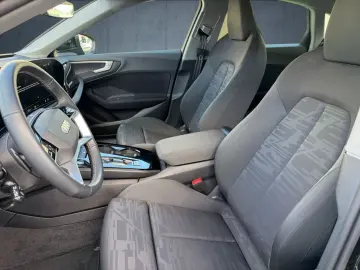 AUDI A5 Limousine TFSI quattro Nav Kam sound 18  Assi