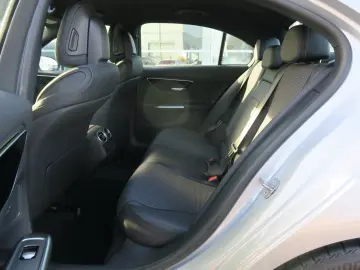 MERCEDES-BENZ C 220 d Avantgarde Advanced Winter-Paket 360