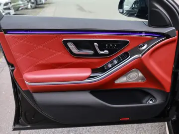 MERCEDES-BENZ S 63 AMG E Performance Lang Exklusiv D…