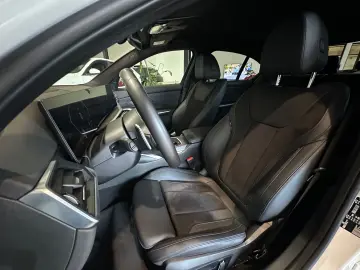 BMW 320 d M Sport  LED ACC Kamera AHK Live Cockpit