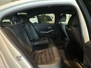 BMW 320 d M Sport  LED ACC Kamera AHK Live Cockpit