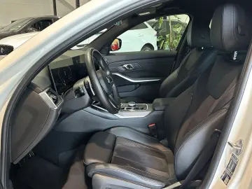 BMW 320 d M Sport  LED ACC Kamera AHK Live Cockpit