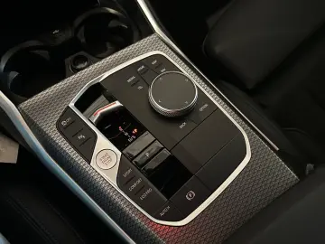 BMW 320 d M Sport  LED ACC Kamera AHK Live Cockpit
