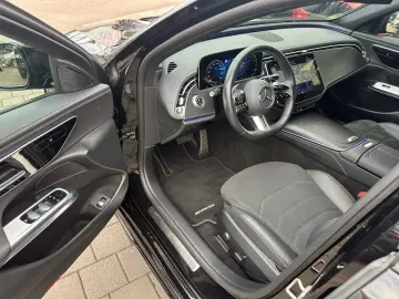 MERCEDES-BENZ E 200 AMG-Line Advanced Keyless LED Kamera 19