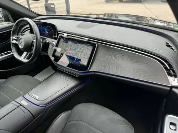 MERCEDES-BENZ E 200 AMG-Line Advanced Keyless LED Kamera 19