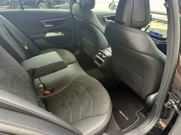 MERCEDES-BENZ E 200 AMG-Line Advanced Keyless LED Kamera 19