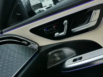 MERCEDES-BENZ E 220d AMG Line Advanced Plus Panorama…