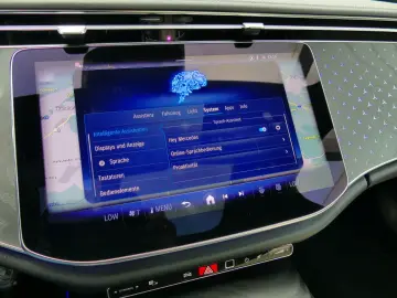 MERCEDES-BENZ E 220d AMG Line Advanced Plus Panorama…