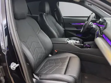 BMW 520d Limousine [M Sport  ACC  HK Sound  AHK]