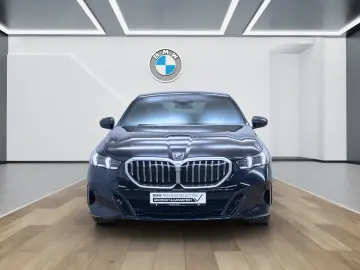BMW 520d Limousine [M Sport  ACC  HK Sound  AHK]