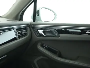 PORSCHE Macan S   LED Panorama AHK Bose PDC Kamera 2…