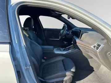 BMW 330e xDrive M Sport Head-Up Stop&Go PA  DA