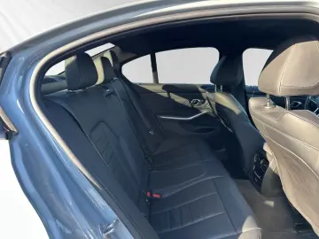 BMW 330e xDrive M Sport Head-Up Stop&Go PA  DA