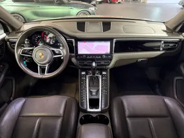 PORSCHE Macan S 3.0 V6 Sport Bose Pano Luft AHK Approved