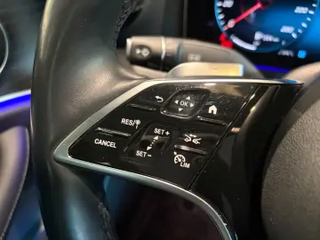 MERCEDES-BENZ E 400 d EXCLUSIVE DISTR MEMO 360 HUD K…