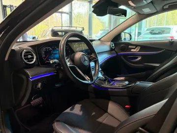 MERCEDES-BENZ E 400 d EXCLUSIVE DISTR MEMO 360 HUD K…