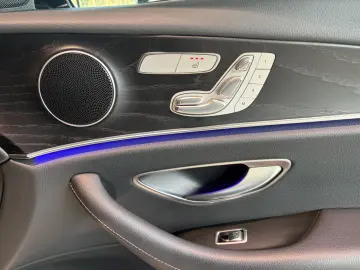 MERCEDES-BENZ E 400 d EXCLUSIVE DISTR MEMO 360 HUD K…