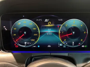 MERCEDES-BENZ E 400 d EXCLUSIVE DISTR MEMO 360 HUD K…