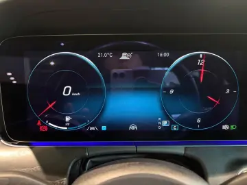 MERCEDES-BENZ E 400 d EXCLUSIVE DISTR MEMO 360 HUD K…