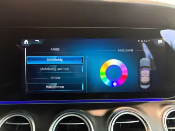 MERCEDES-BENZ E 400 d EXCLUSIVE DISTR MEMO 360 HUD K…