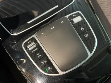 MERCEDES-BENZ E 400 d EXCLUSIVE DISTR MEMO 360 HUD K…