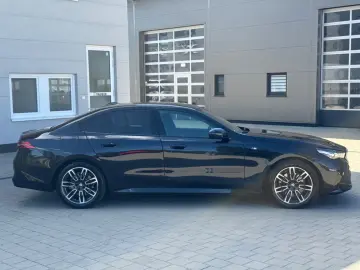 BMW 520 G60 5 Limousine 520 d xDrive M Sport H&K 360