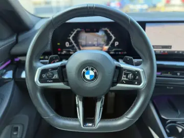 BMW 520 G60 5 Limousine 520 d xDrive M Sport H&K 360