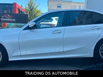BMW 318i -Sport Line-   AMBIENETE   5 JA. GARANTIE