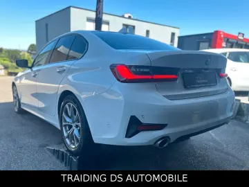 BMW 318i -Sport Line-   AMBIENETE   5 JA. GARANTIE