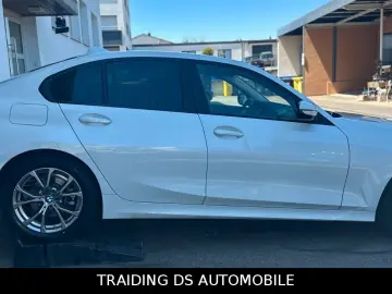 BMW 318i -Sport Line-   AMBIENETE   5 JA. GARANTIE