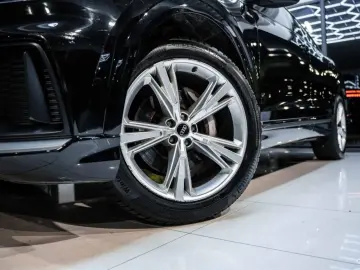 AUDI Q8 45 TDI S-Line quattro Tiptr. PANO HD Matrix