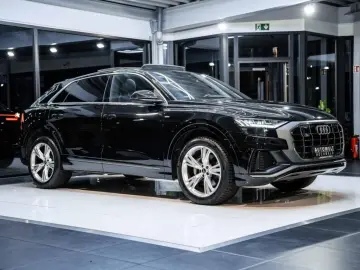 AUDI Q8 45 TDI S-Line quattro Tiptr. PANO HD Matrix