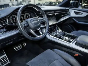 AUDI Q8 45 TDI S-Line quattro Tiptr. PANO HD Matrix