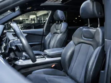 AUDI Q8 45 TDI S-Line quattro Tiptr. PANO HD Matrix
