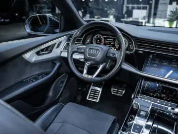 AUDI Q8 45 TDI S-Line quattro Tiptr. PANO HD Matrix
