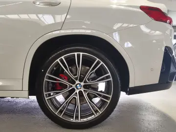 BMW X4 xDrive20d SAG M Sport AHK LED  hk CAM LHZ