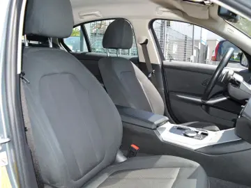 BMW 320 e Hybrid Limousine   Mwst Ausweisbar