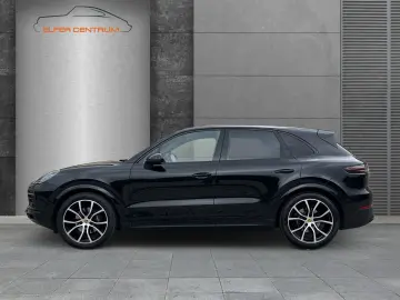 PORSCHE Cayenne Platinum Edition BOSE LED Pano 21