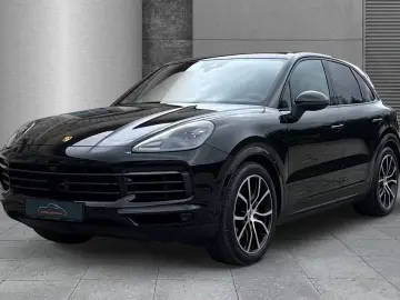 PORSCHE Cayenne Platinum Edition BOSE LED Pano 21