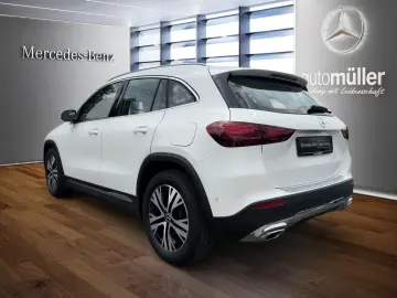 MERCEDES-BENZ GLA 220 4M PROGRESSIVE 360  LENKRADHEIZ LED